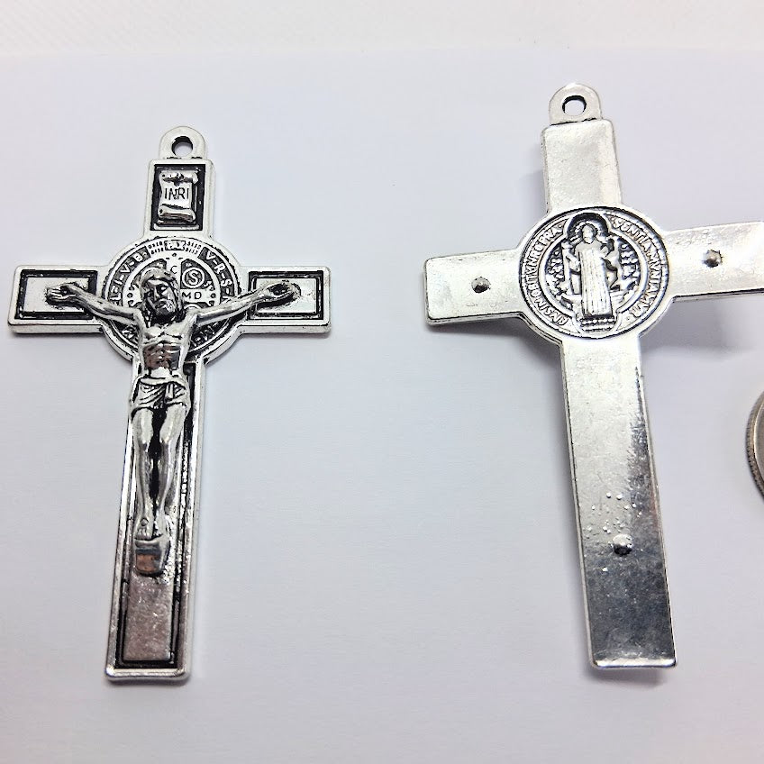 Pendant Size Crucifix, Color Silver (1 Cross)