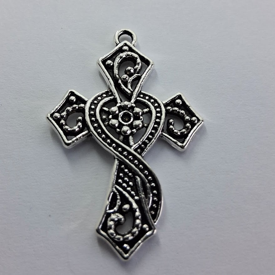 Pendant Size Crosses, Color Silver (5 Pieces)