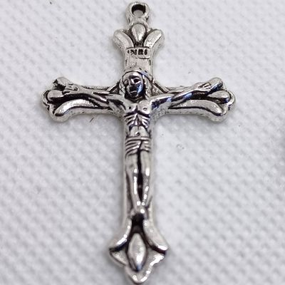 Crucifix Crosses Pewter Silver (6 Pieces) $1.50